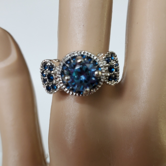 Silver Blue Vintage Inspired Cocktail Ring Valentines Day - Picture 3 of 9